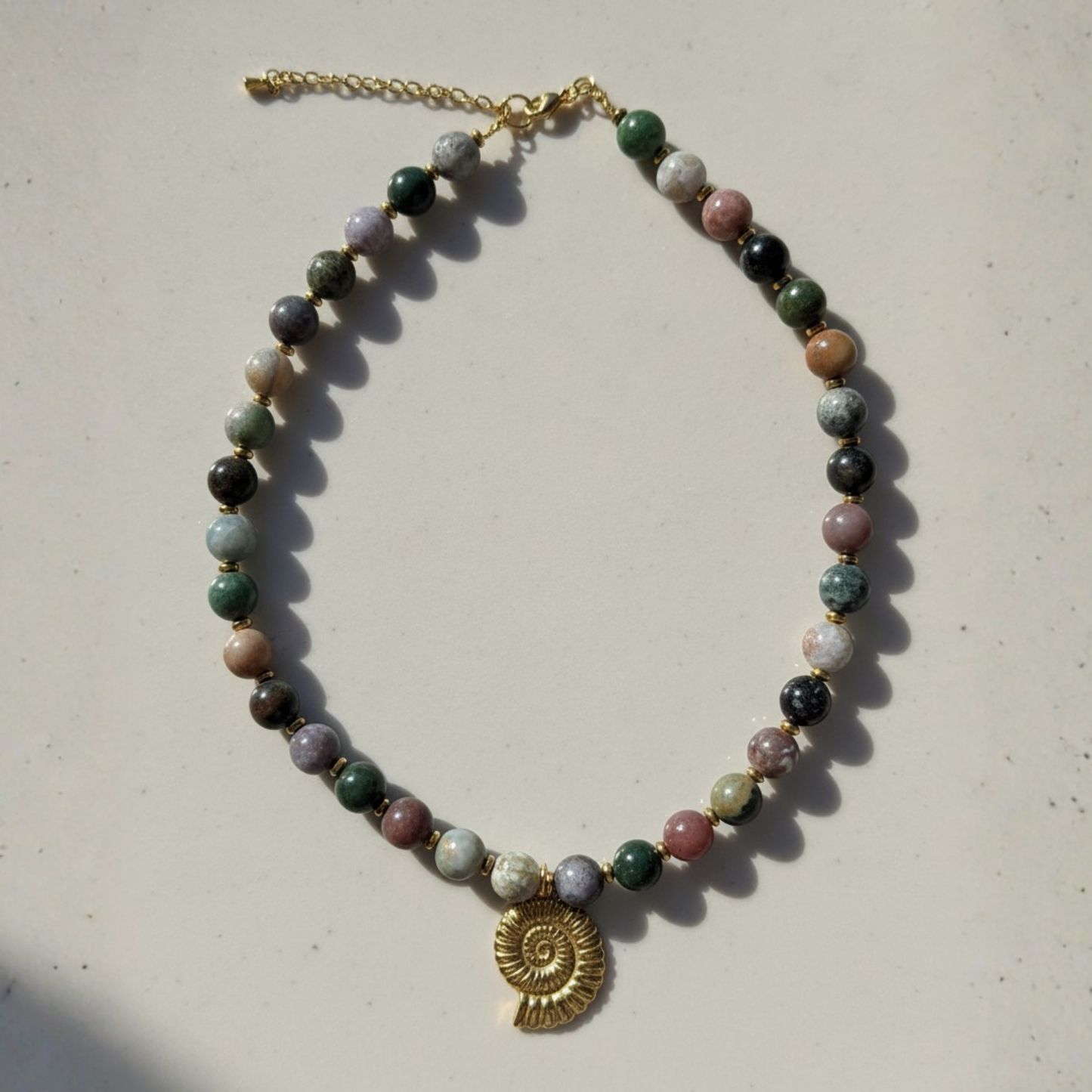 Collar ágatas y caracol