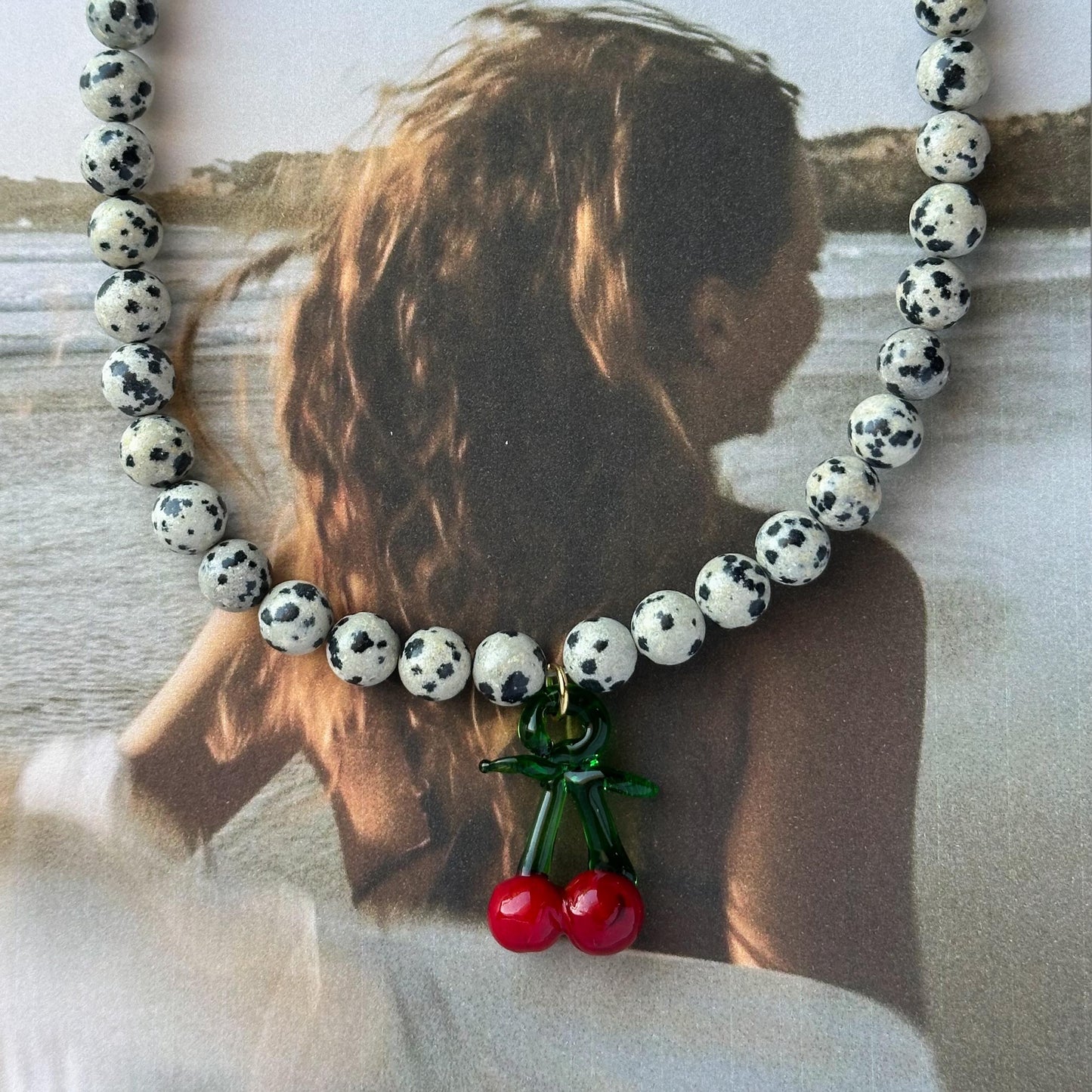 Collar Cherry