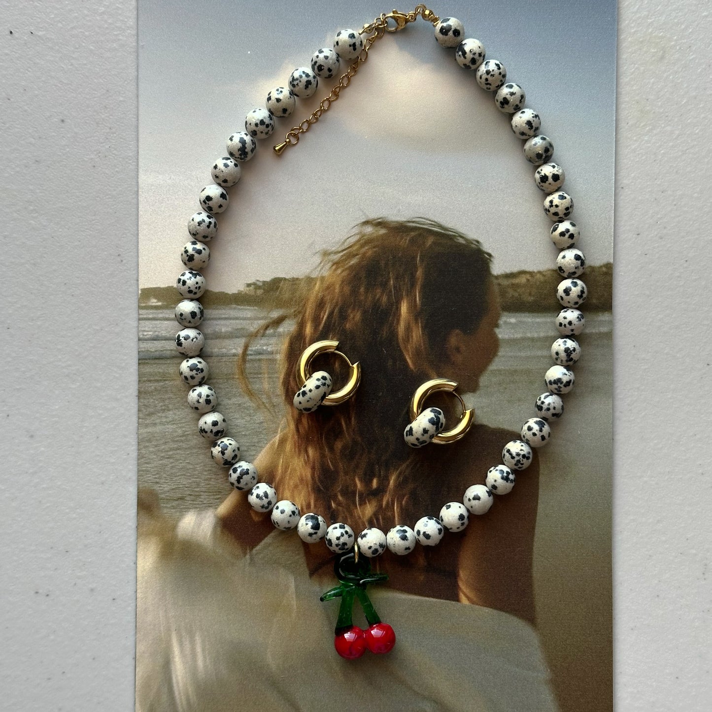 Collar Cherry